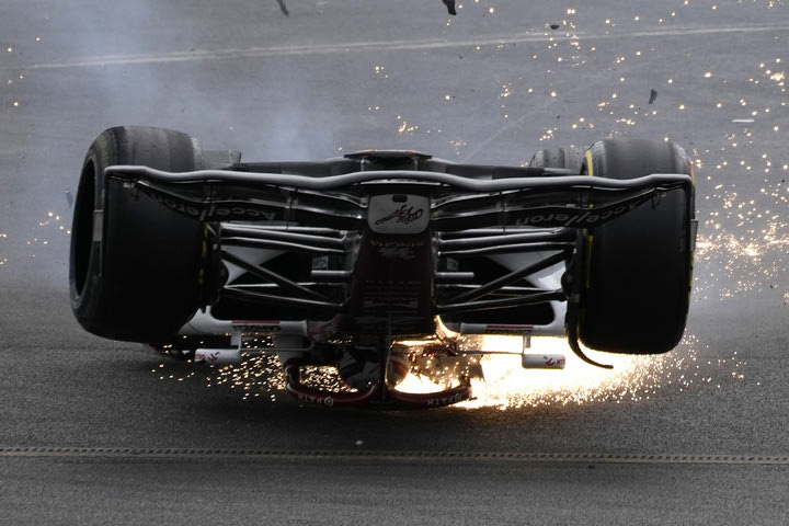 Formula 1: Τι είναι το halo που έδρασε σωτήρια για τον Τσόου στο GP του Σίλβερστοουν