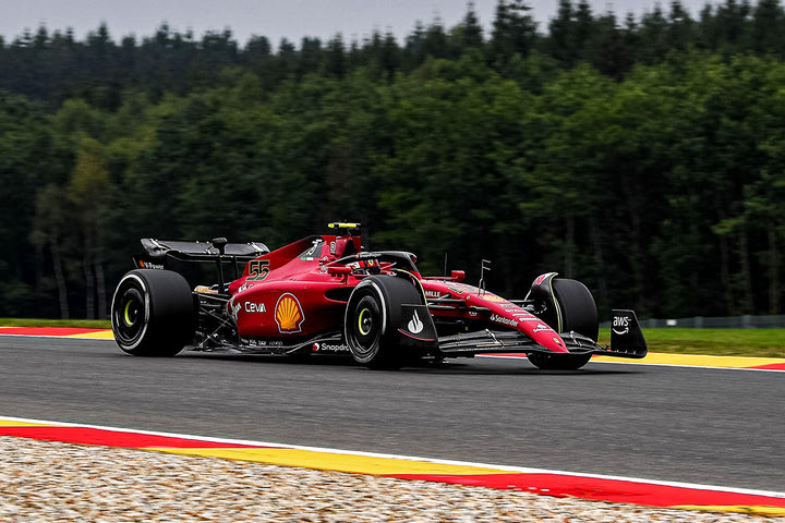 GP Βελγίου: H Ferrari ξεκίνησε με το 1-2 των Σάινθ και Λεκλέρ το τριήμερο στο Σπα