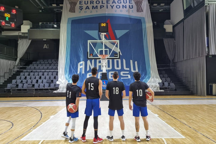 Η Αναντολού Εφές ξεκίνησε προετοιμασία με τέσσερις παίκτες