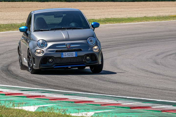 Νέο Abarth 595: άμεσα διαθέσιμο στην Ελλάδα με 22.500 €