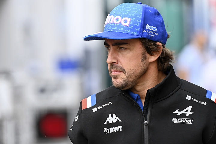 Formula 1, GP ΗΠΑ: Ποινή 30 δευτερολέπτων στον Αλόνσο που έπεσε 15ος, οι αλλαγές στην κατάταξη