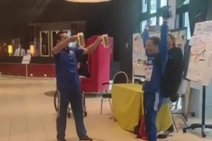 Ευρωπαϊκό στίβου: Αποθέωση για την Ντρισμπιώτη κατά την άφιξή της στο ξενοδοχείο, την περίμεναν με μπύρες