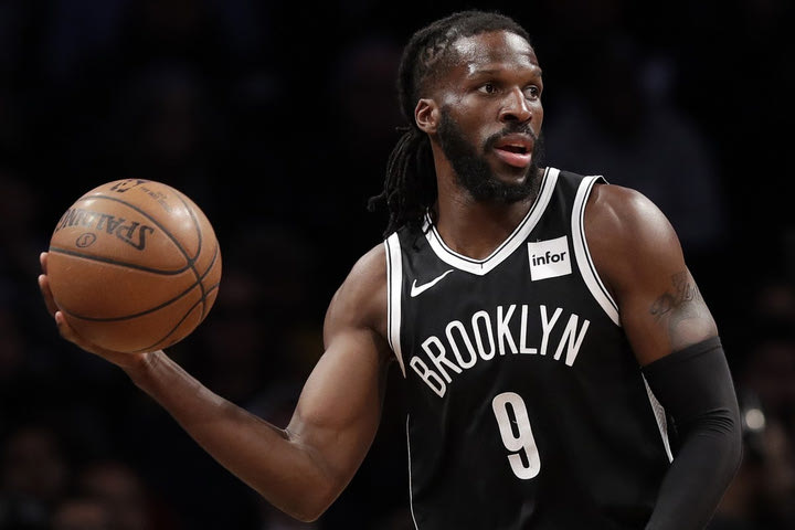NBA: Στους Μιλγουόκι Μπακς ο ΝτεΜάρι Κάρολ, όχι όμως για να παίξει