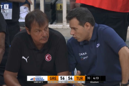 Ελλάδα – Τουρκία: Ο Εργκίν Αταμάν αποβλήθηκε με δύο τεχνικές ποινές, αλλά αρνήθηκε να πάει στα αποδυτήρια