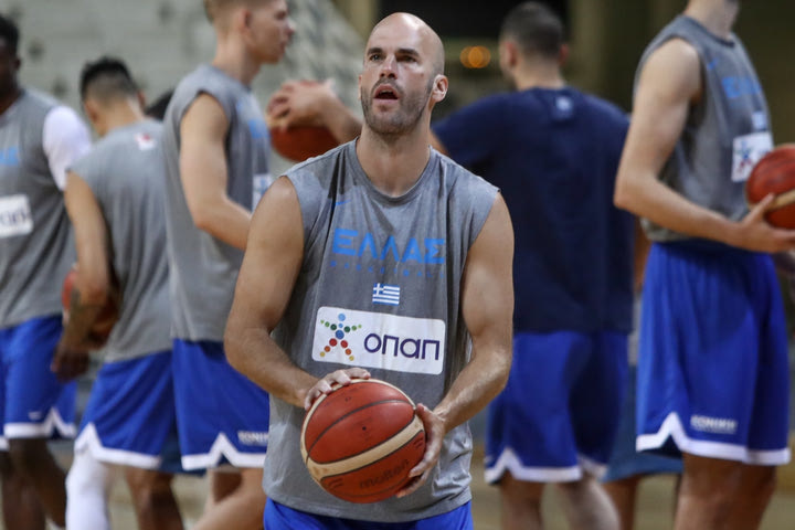Ο Νικ Καλάθης στο SPORT24: “Το θέμα του συμβολαίου μου δεν θα με επηρεάσει στο Eurobasket”