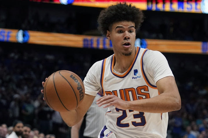 NBA, Σανς: Ανησυχία για Τζόνσον και Πέιν, τραυματίστηκαν στον αγώνα με τους Λέικερς