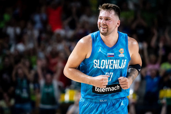 Σλοβενία – Εσθονία 104-83: Ο Ντόντσιτς έστησε πάρτι αγγίζοντας το triple-double