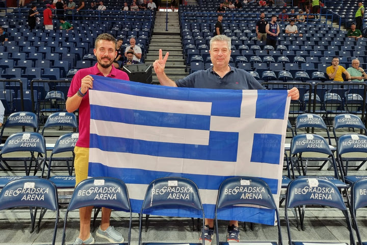 Αποστολή EuroBasket: Έλληνες ταξίδεψαν από Θεσσαλονίκη και Καβάλα στο Βελιγράδι για χάρη της Εθνικής