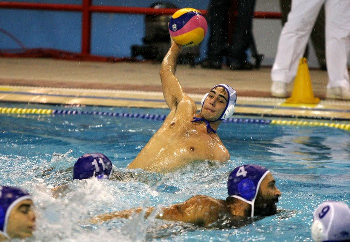 Νίκες για τους… νησιώτες