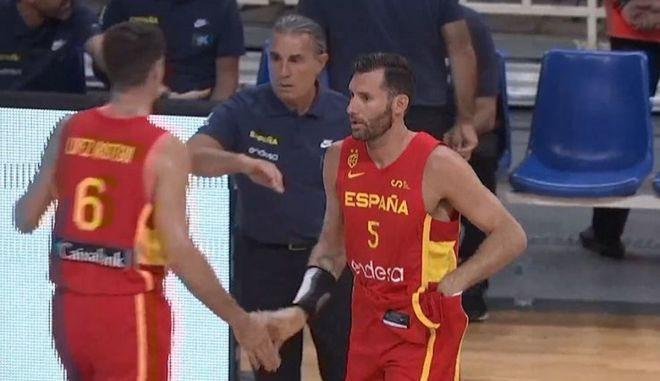 Οι έντονες αποδοκιμασίες του κόσμου στο ΟΑΚΑ προς τον Ρούντι Φερνάντες