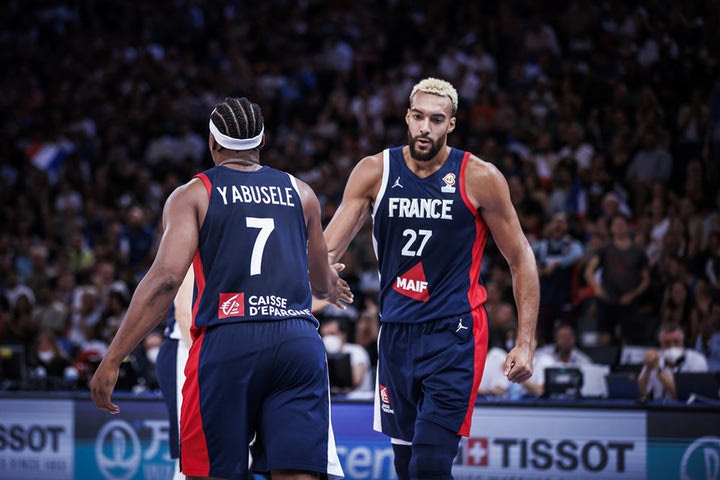 Η air ball βολή του Ρούντι Γκομπέρ