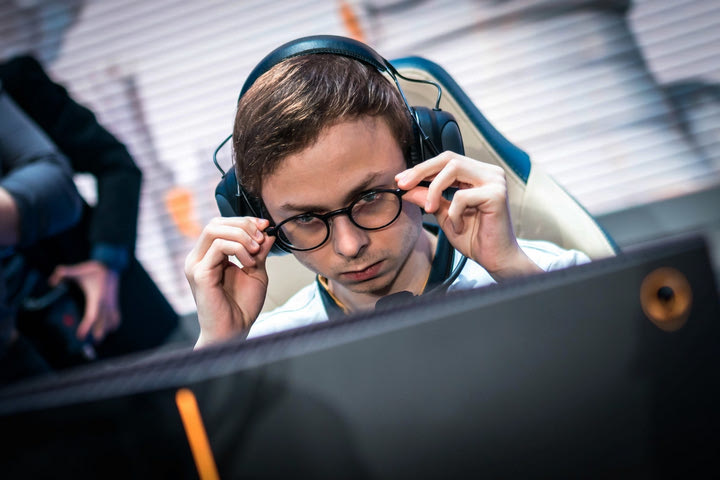 League of Legends: Ο Jensen γίνεται ο παίχτης με τις περισσότερες συμμετοχές στο παγκόσμιο πρωτάθλημα