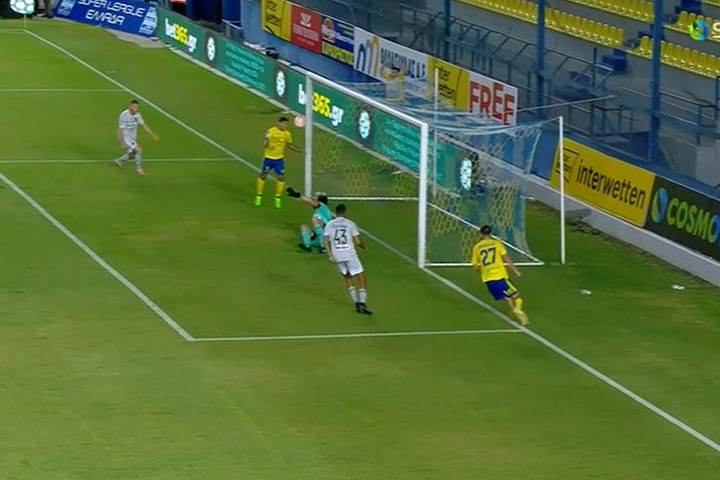 Παναιτωλικός – Άρης: Ο Καρέλης έκανε το 2-1 με κεφαλιά προ κενής εστίας