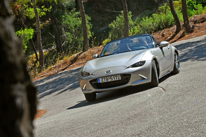 Δοκιμή Mazda MX-5 2.0: Δυνατό κοκτέιλ μικρού βάρους, πίσω κίνησης και 184 ίππων