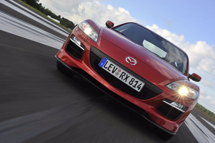 Το Mazda RX-8 έχει λόγο για να γιορτάζει στις 8/8