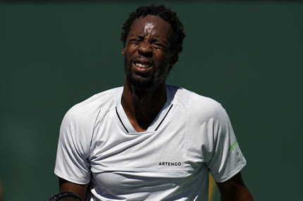 Roland Garros: Απέσυρε τη συμμετοχή του ο Μονφίς λόγω τραυματισμού