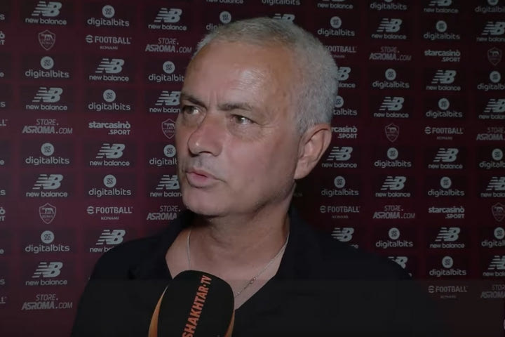 Μουρίνιο για Ουκρανία: “Ειρήνη και ευτυχία για όσους βιώνουν δύσκολες στιγμές”