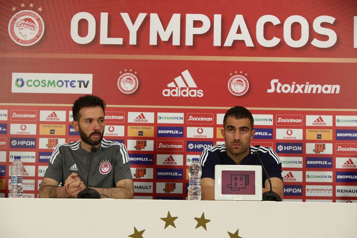 LIVE η παρουσίαση Κορμπεράν και η συνέντευξη Τύπου για το ματς του Ολυμπιακού με τη Σλόβαν