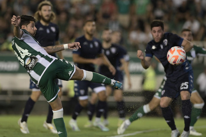 Μεγάλη μπάλα στη Super League!