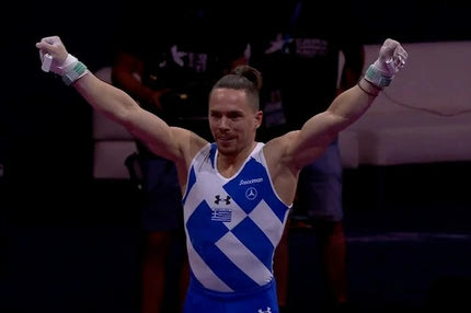 Ο Λευτέρης Πετρούνιας έβαλε τις κόρες του να μάθουν μονόζυγο