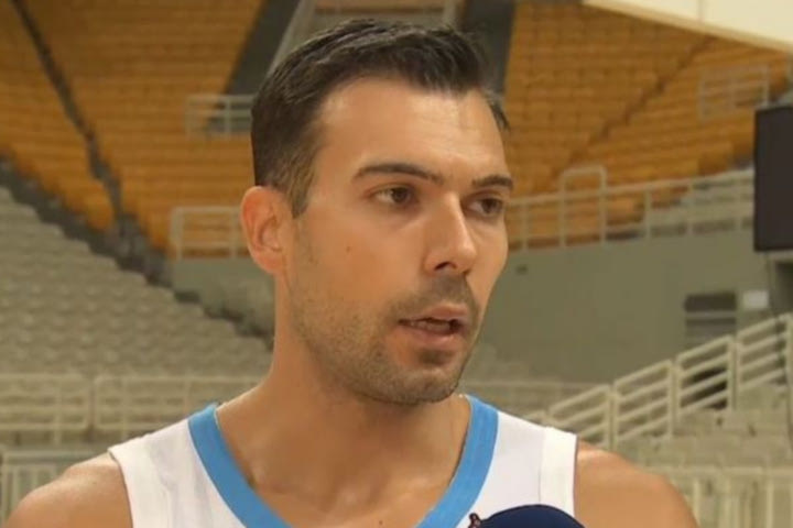 Σλούκας: “Καλύτερος στον κόσμο ο Γιάννης, να προσαρμοστούμε στη φιλοσοφία του προπονητή”