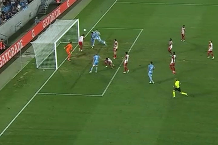 Ο Γκριν έκανε το 2-2 για τη Σλόβαν στο 108′ με κεφαλιά