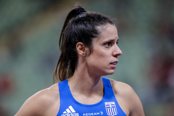 Στεφανίδη: Η προτροπή της για την υιοθεσία αδέσποτων, το απρεπές σχόλιο και η απάντησή της