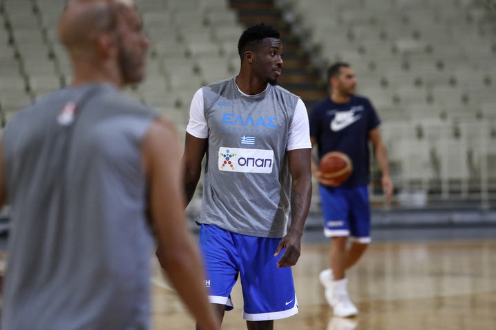Ο Θανάσης Αντετοκούνμπο καλεί τον κόσμο στο ΟΑΚΑ για την Εθνική Ανδρών και το τουρνουά Ακρόπολις
