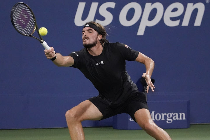 Davis Cup: Ο Τσιτσιπάς έκανε το 1-0 για την Ελλάδα κόντρα στην Τυνησία