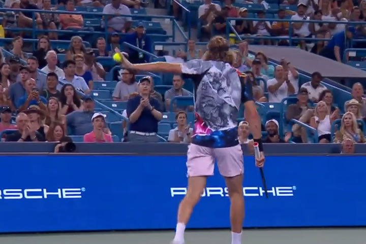 Μεντβέντεφ – Τσιτσιπάς: Ο Στέφανος έκανε δυνατό βολέ πάνω στον Ρώσο και ζήτησε συγγνώμη