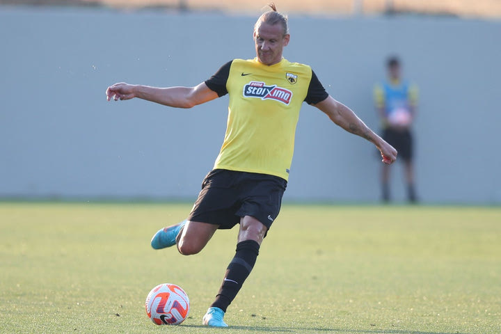 ΑΕΚ – Προοδευτική 4-0: Η πρώτη του Βίντα, τα δύο γκολ του Πινέδα και οι 25 παίκτες του Αλμέιδα