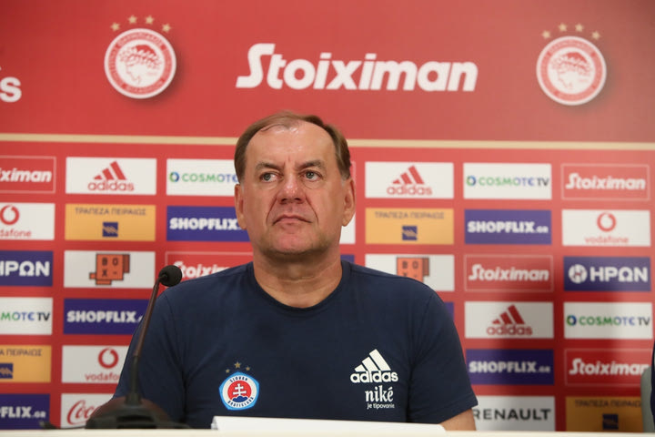 Βάις: “Θα προσπαθήσουμε να αιφνιδιάσουμε τον Ολυμπιακό, ξέρουμε για την ατμόσφαιρα στο Καραϊσκάκη”