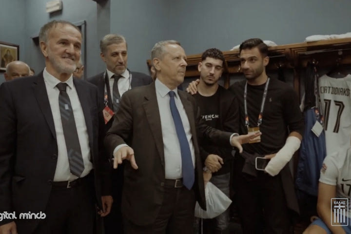 Μπαλτάκος στους παίκτες της Εθνικής: “Μην μου πείτε για πριμ, είναι κατοχυρωμένο”