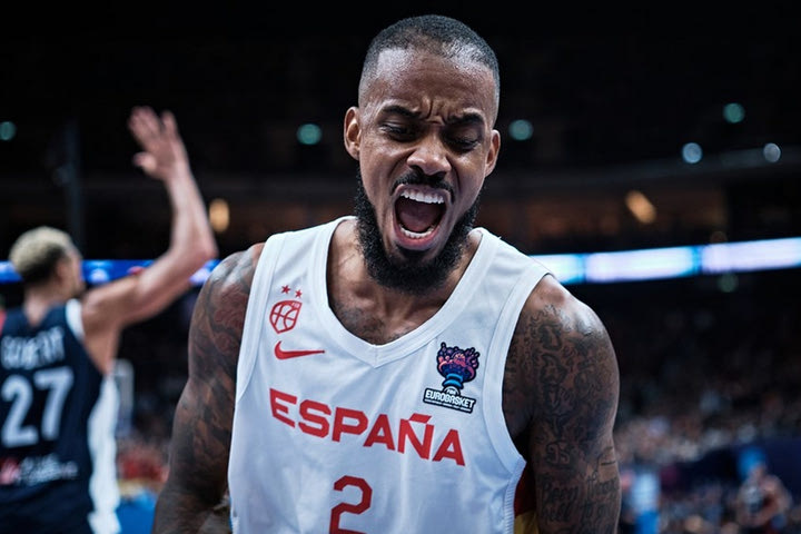 EuroBasket 2022: Η εμφάνιση του Λορέντζο Μπράουν στον τελικό