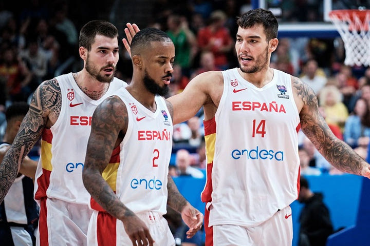 Ισπανία – Γαλλία: Οι 43 πόντοι του Μπράουν και ο Ερνανγκόμεθ που εξάλειψε τους… δεινόσαυρους