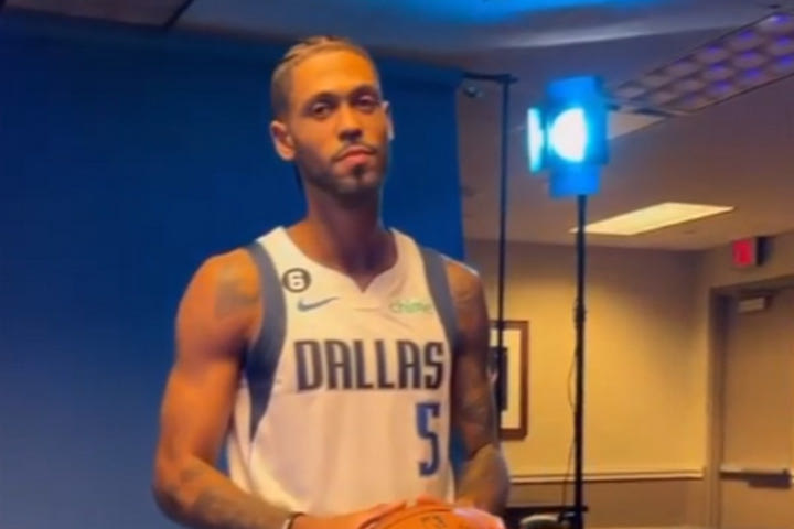 NBA, Μάβερικς: Η πρώτη φωτογράφιση του Τάιλερ Ντόρσεϊ στο Ντάλας