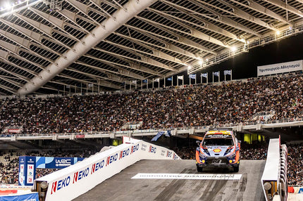 Πρώτος ο Νεβίλ στο φαντασμαγορικό σόου της Υπερειδικής στο ΟΑΚΑ που άνοιξε το ΕΚΟ Ράλλυ Ακρόπολις