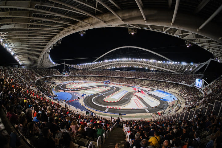 Το υπερθέαμα του ΕΚΟ Ράλλυ Ακρόπολις: Η Υπερειδική στο ΟΑΚΑ που παρακολούθησαν 64.500 θεατές