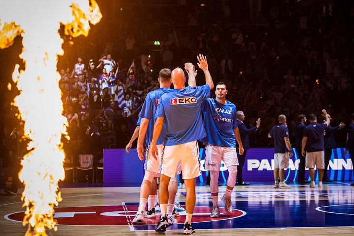 EuroBasket 2022, Ελλάδα – Τσεχία: Η φαντασμαγορική παρουσίαση της Εθνικής και η ανάκρουση του Εθνικού ύμνου