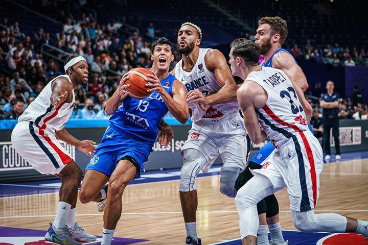 EuroBasket 2022, Γαλλία – Ιταλία: Το ξέσπασμα της “σκουάντρα ατζούρα” που τους έφερε μπροστά στο σκορ