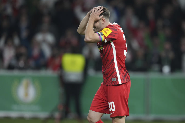 Φράιμπουργκ – Γκλάντμπαχ 0-0: Τα πουλάρια φρέναραν την αντίπαλο του Ολυμπιακού