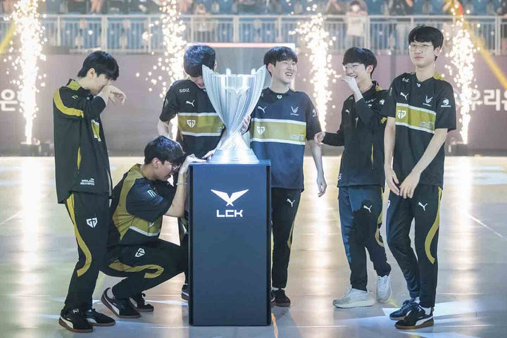 Worlds 2022: RNG και Gen.G κλείδωσαν τη πρόκριση τους στους οκτώ με μεγάλη ευκολία