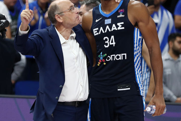 Λιόλιος και Ζήσης θα ταξιδέψουν στις ΗΠΑ για να δουν Γιάννη και Θανάση Αντετοκούνμπο