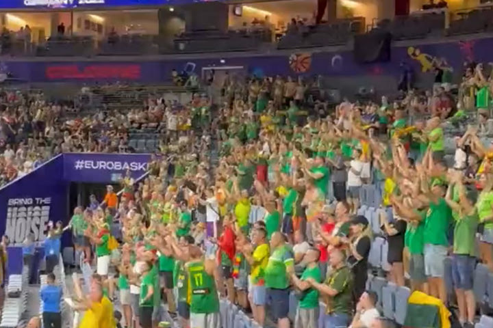 EuroBasket 2022: Οι φίλαθλοι της Λιθουανίας είπαν “merci” στους Γάλλους για τη νίκη επί της Βοσνίας