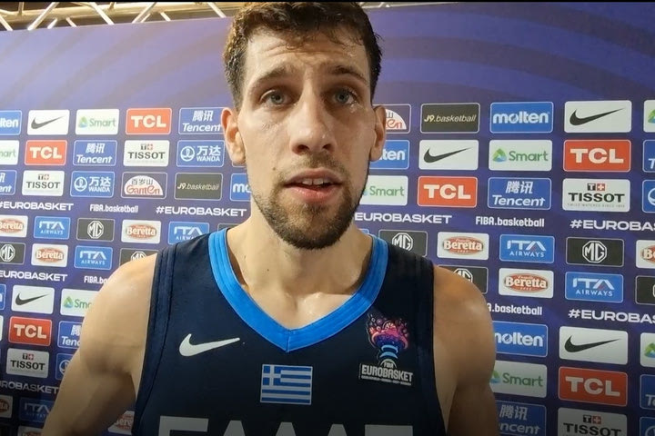 Ο Μιχάλης Λούντζης στο SPORT24: “Να μπαίνουμε συγκεντρωμένοι και να τα δίνουμε όλα”