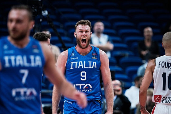 EuroBasket 2022, Γαλλία – Ιταλία: Ο Νικολό Μέλι τα έβαλε με τη FIBA για τη διαιτησία