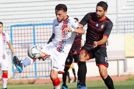 Πανιώνιος – Παναχαϊκή: Διεκόπη το φιλικό, για ντου οπαδών κάνουν λόγο οι φιλοξενούμενοι και για χειρονομίες οι γηπεδούχοι