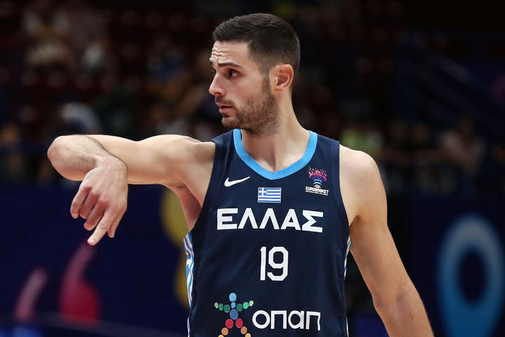 Ελλάδα – Τσεχία: Πολύτιμη η συνεισφορά του Παπαπέτρου