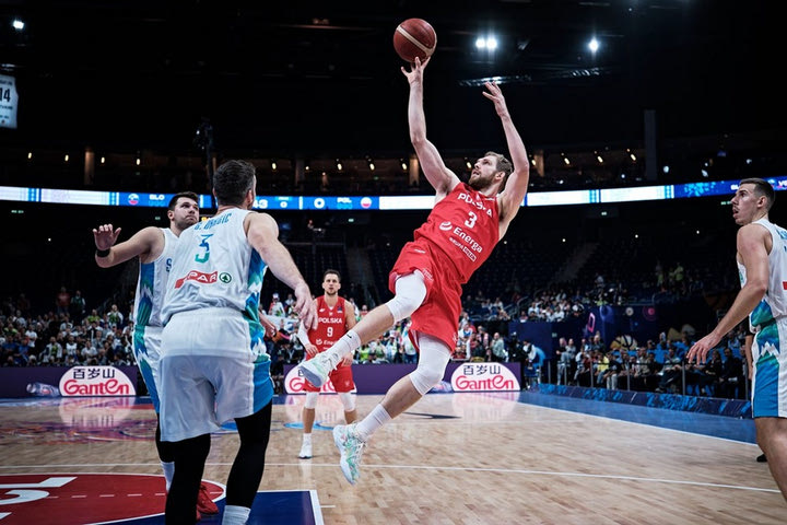 EuroBasket 2022, Σλοβενία – Πολωνία: Η ονειρική δεύτερη περίοδος με ηγέτη τον Πονίτκα