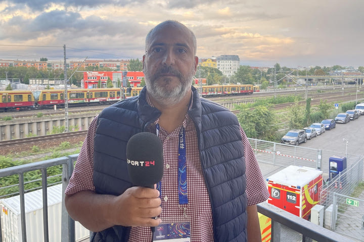 Εθνική μπάσκετ: Το SPORT24 στην άφιξη της ελληνικής αποστολής στην Mercedes-Benz Arena